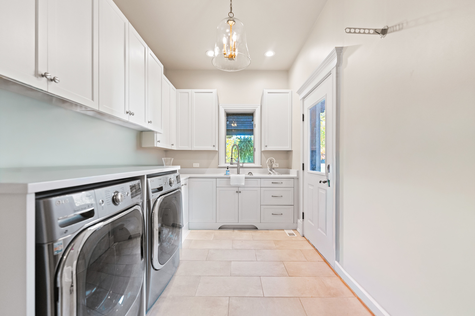 4N922 Dover Hill Road