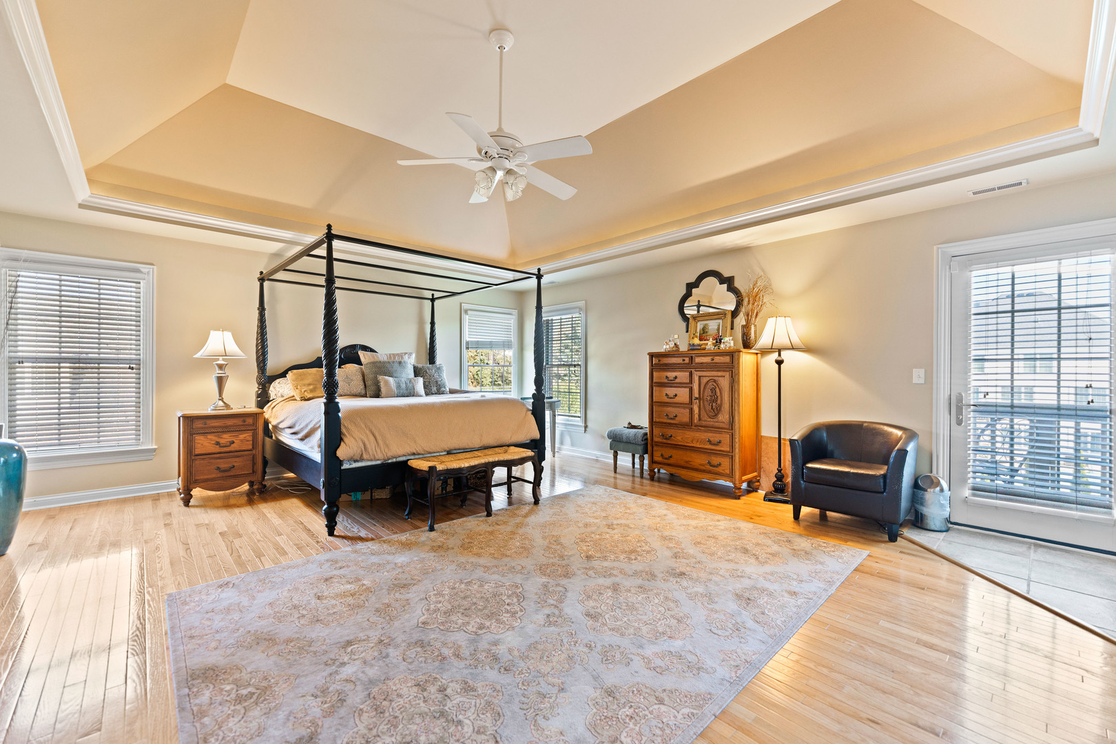 3N943 Ralph Waldo Emerson Lane