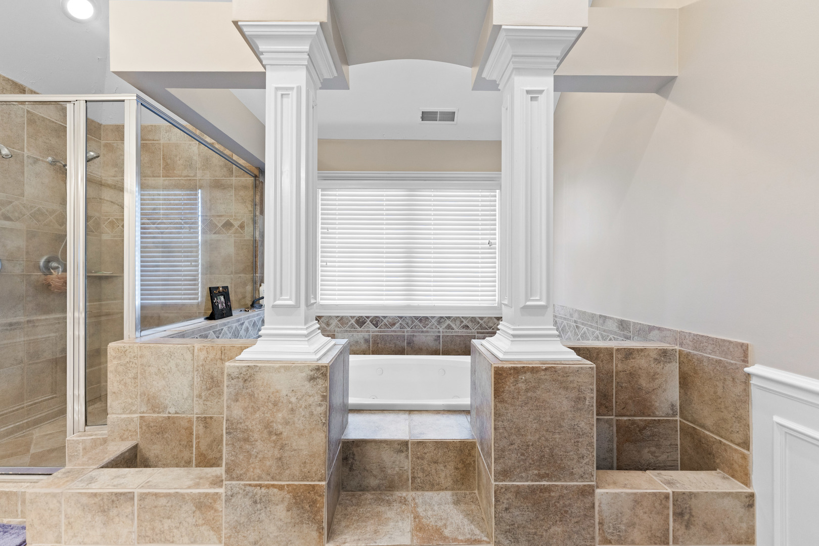 3N943 Ralph Waldo Emerson Lane