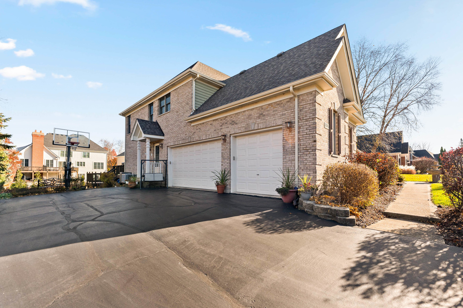 3N943 Ralph Waldo Emerson Lane