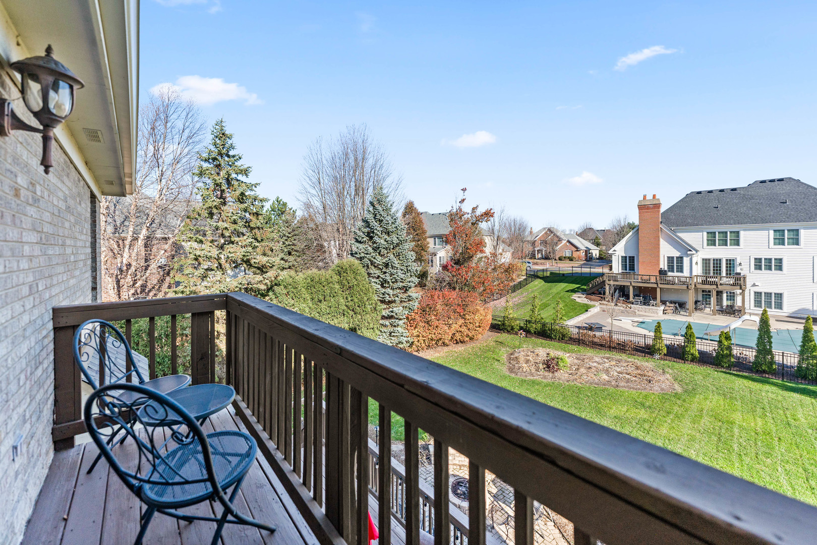 3N943 Ralph Waldo Emerson Lane