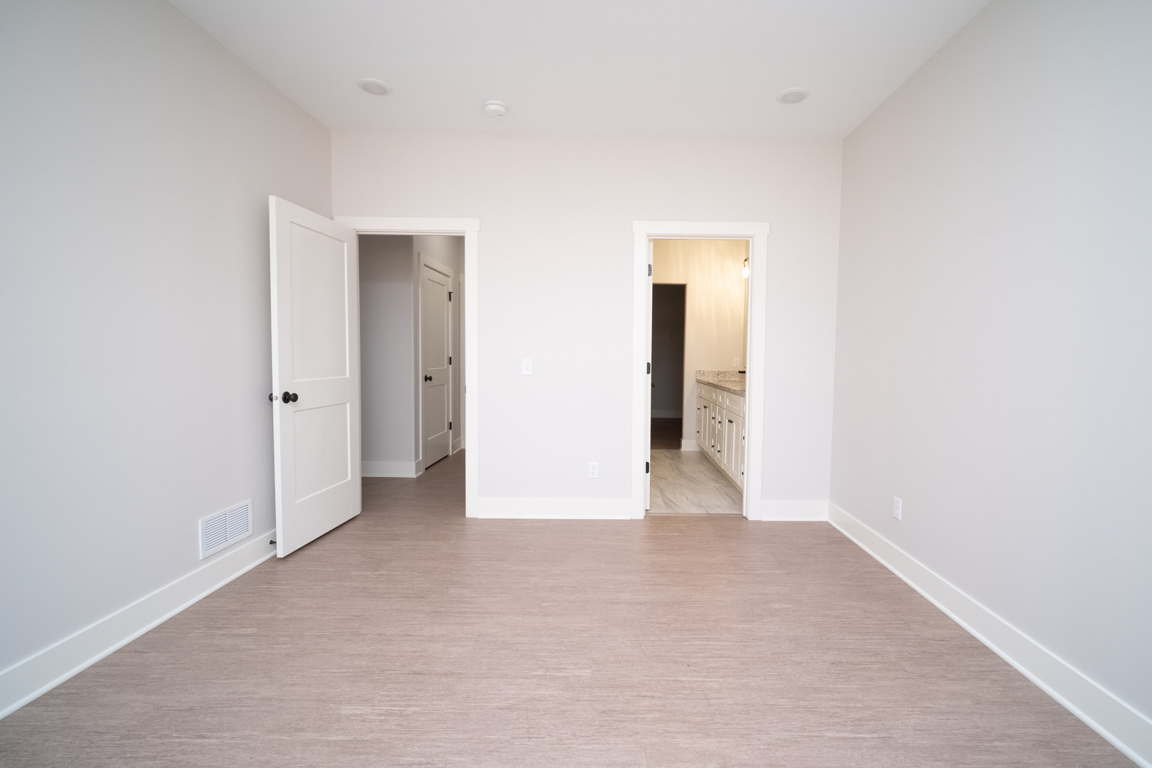 607 Anjali Court Unit: R