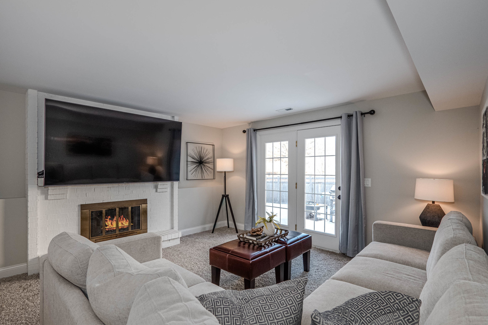 965 Independence Avenue