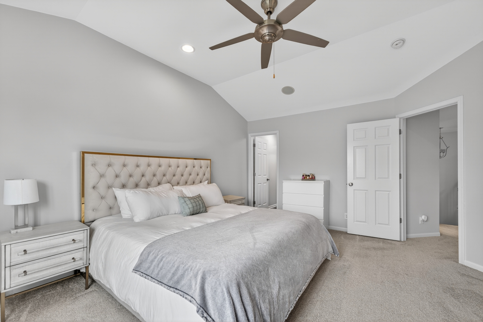 6N385 Whitmore Circle Unit: B