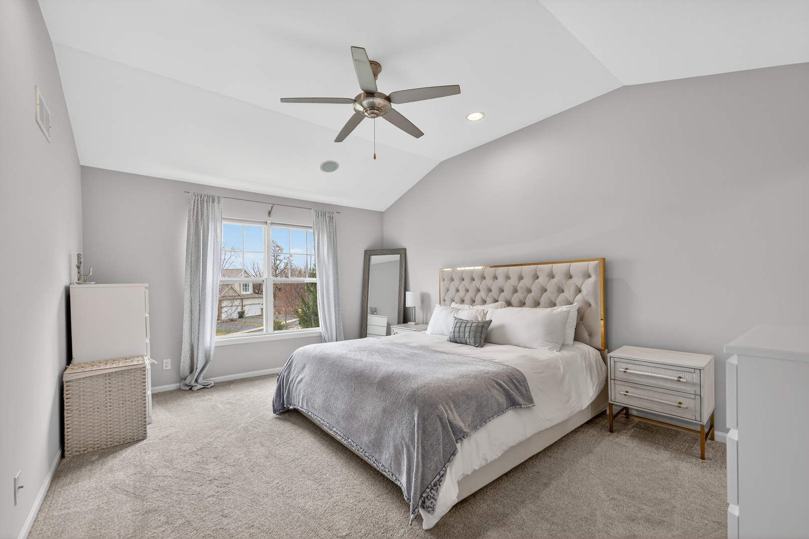 6N385 Whitmore Circle Unit: B