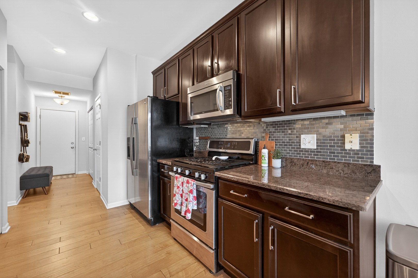 6N385 Whitmore Circle Unit: B