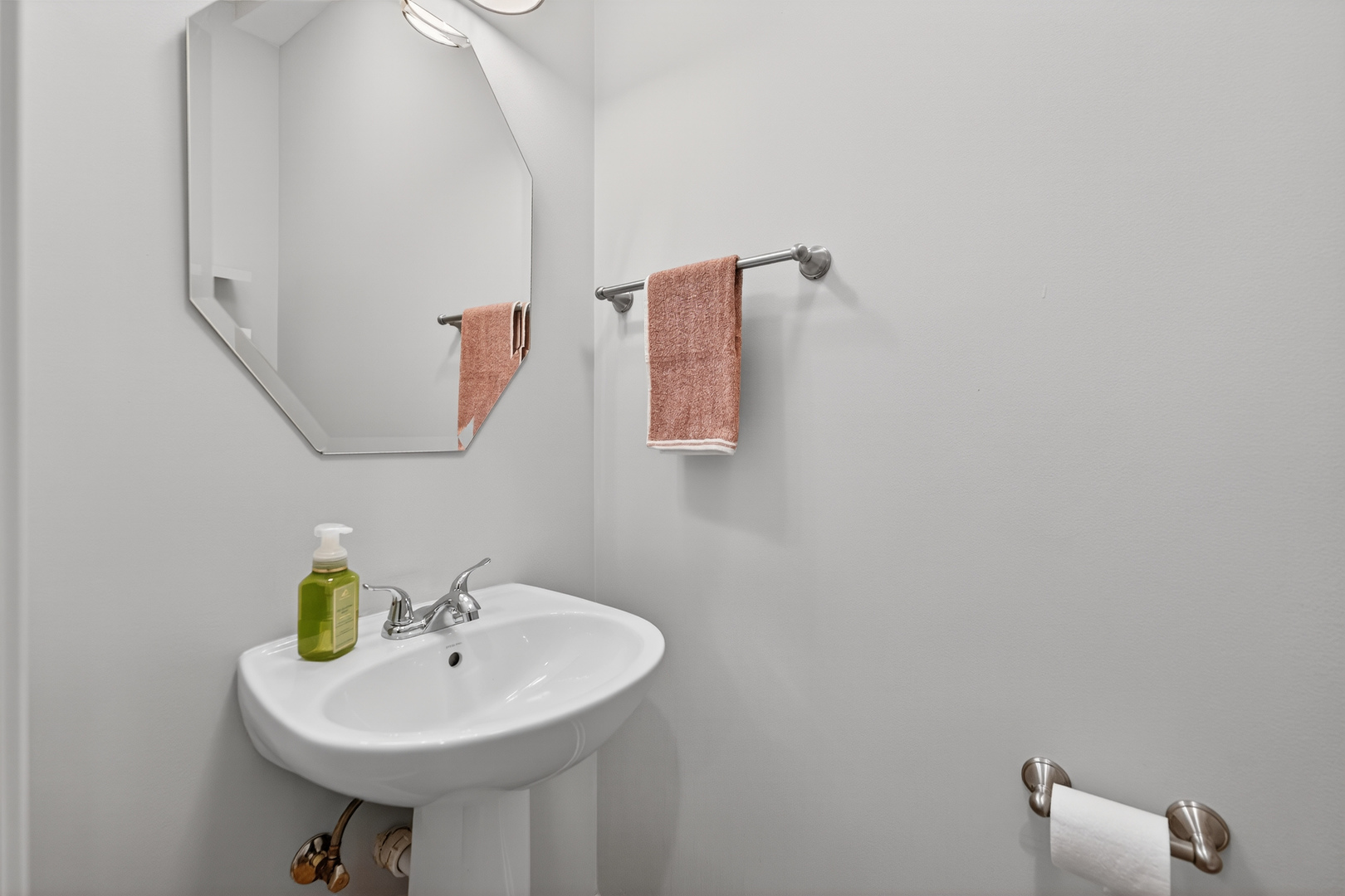 6N385 Whitmore Circle Unit: B