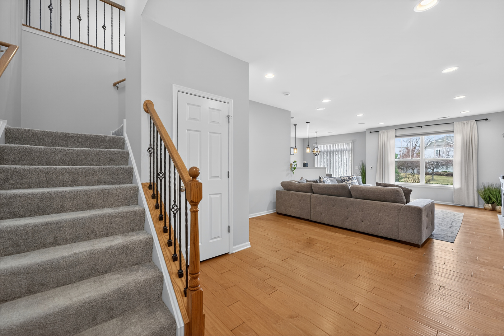 6N385 Whitmore Circle Unit: B