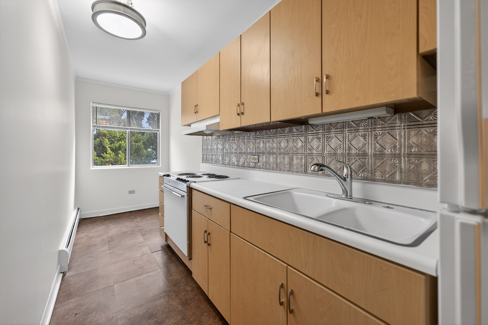 543 Burlington Avenue Unit: 204