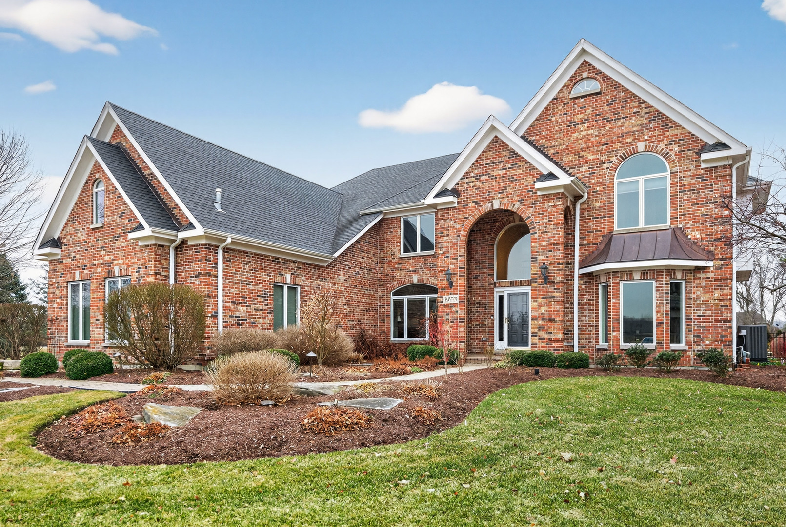 38W509 Golfview Court