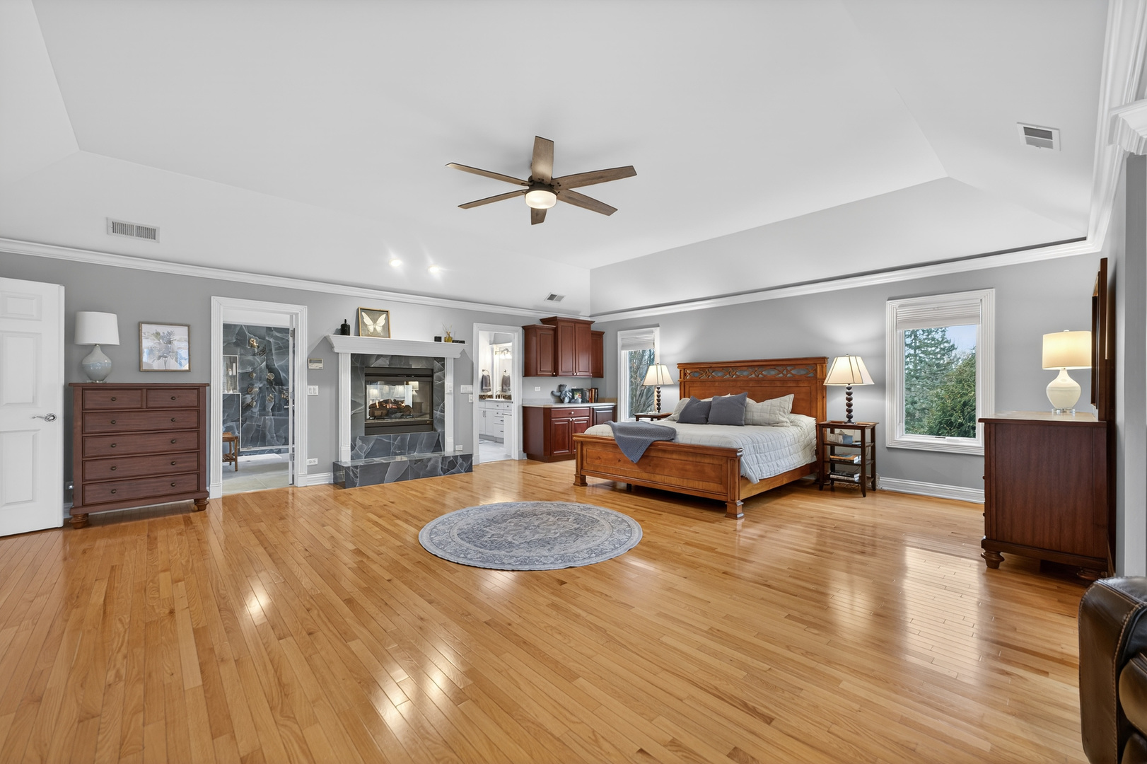 38W509 Golfview Court