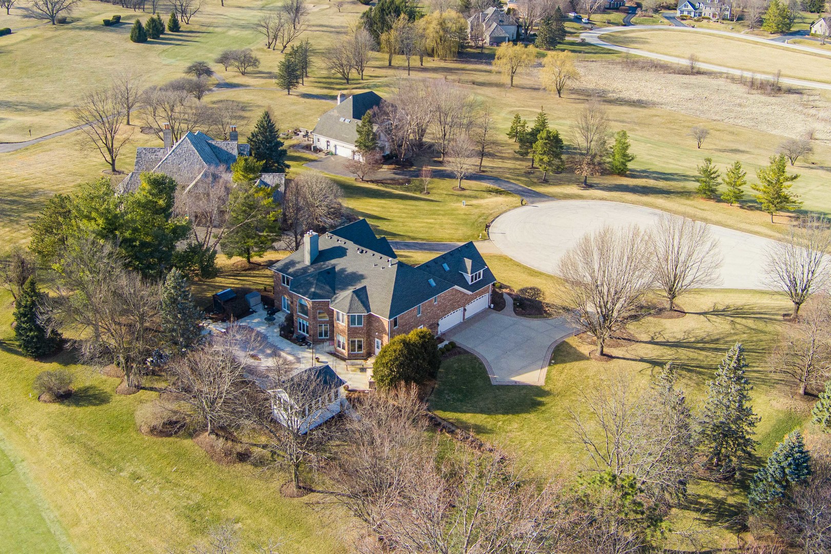 38W509 Golfview Court