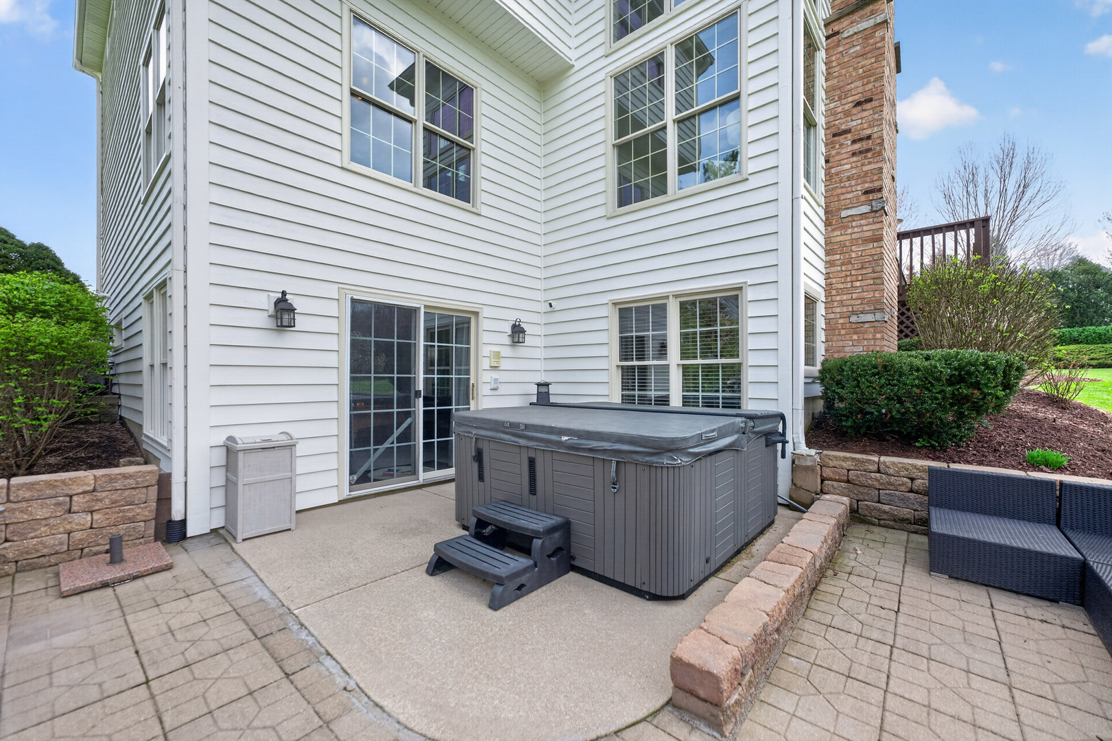 39W480 Abbey Glen Court