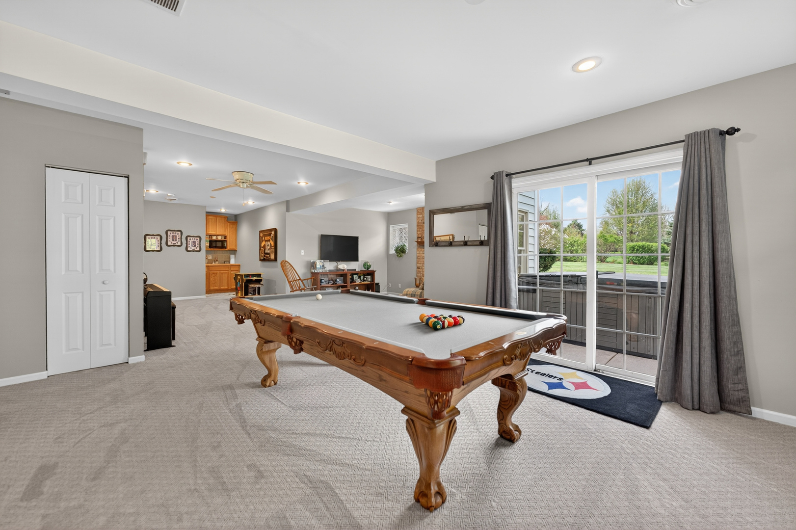 39W480 Abbey Glen Court