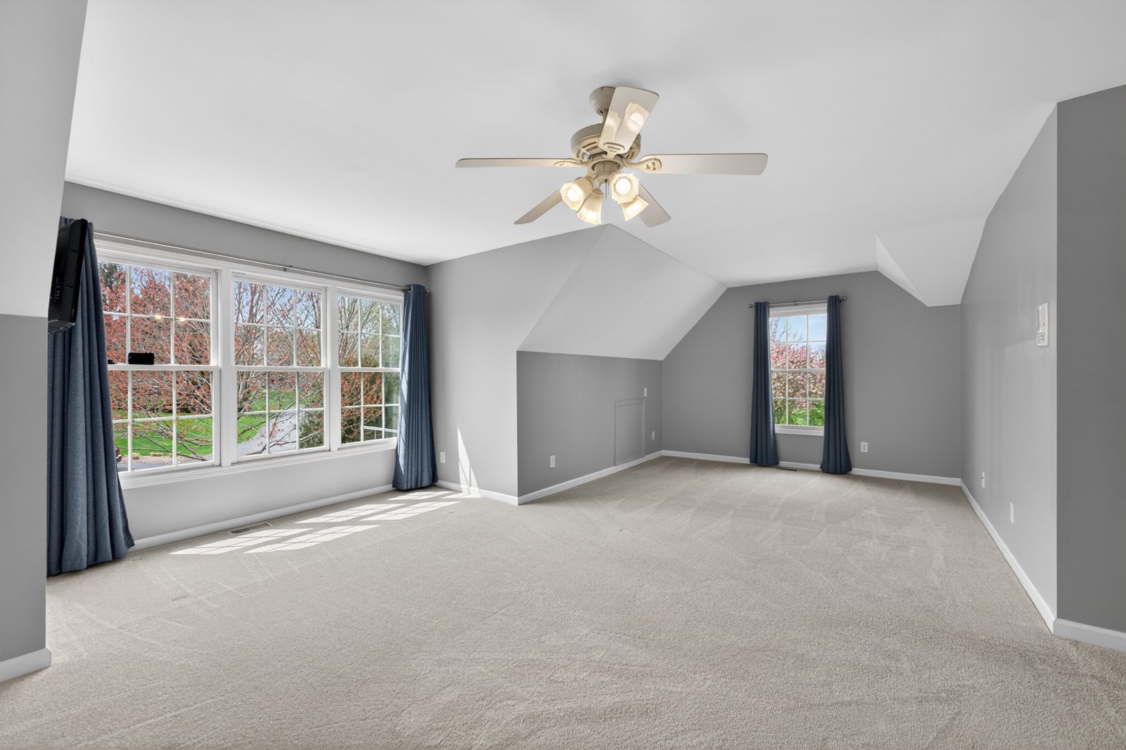 39W480 Abbey Glen Court