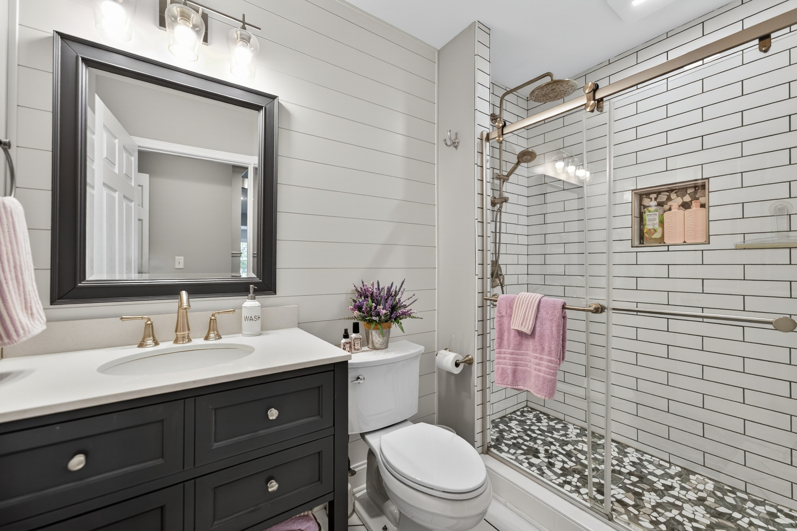 39W480 Abbey Glen Court