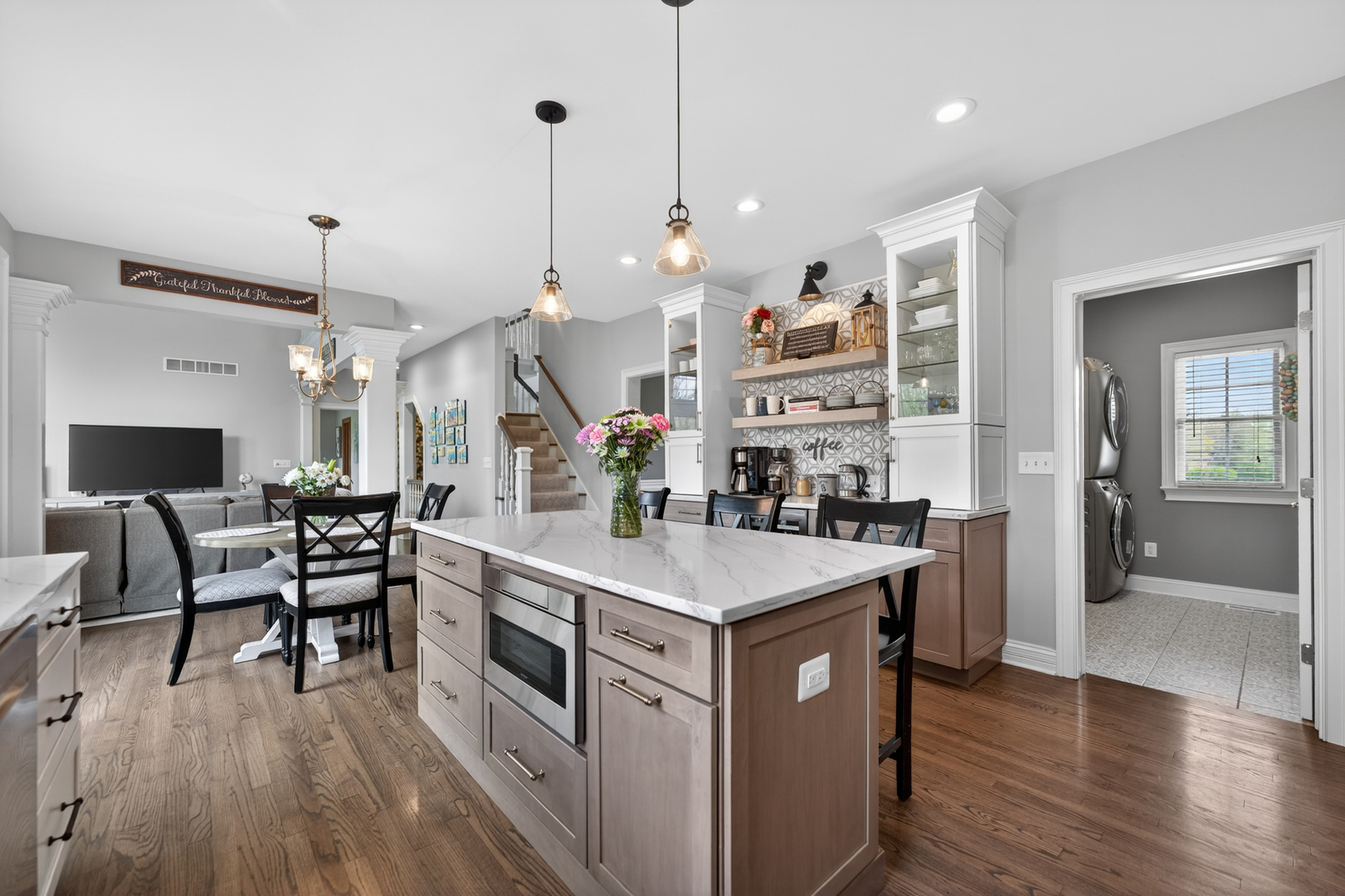 39W480 Abbey Glen Court