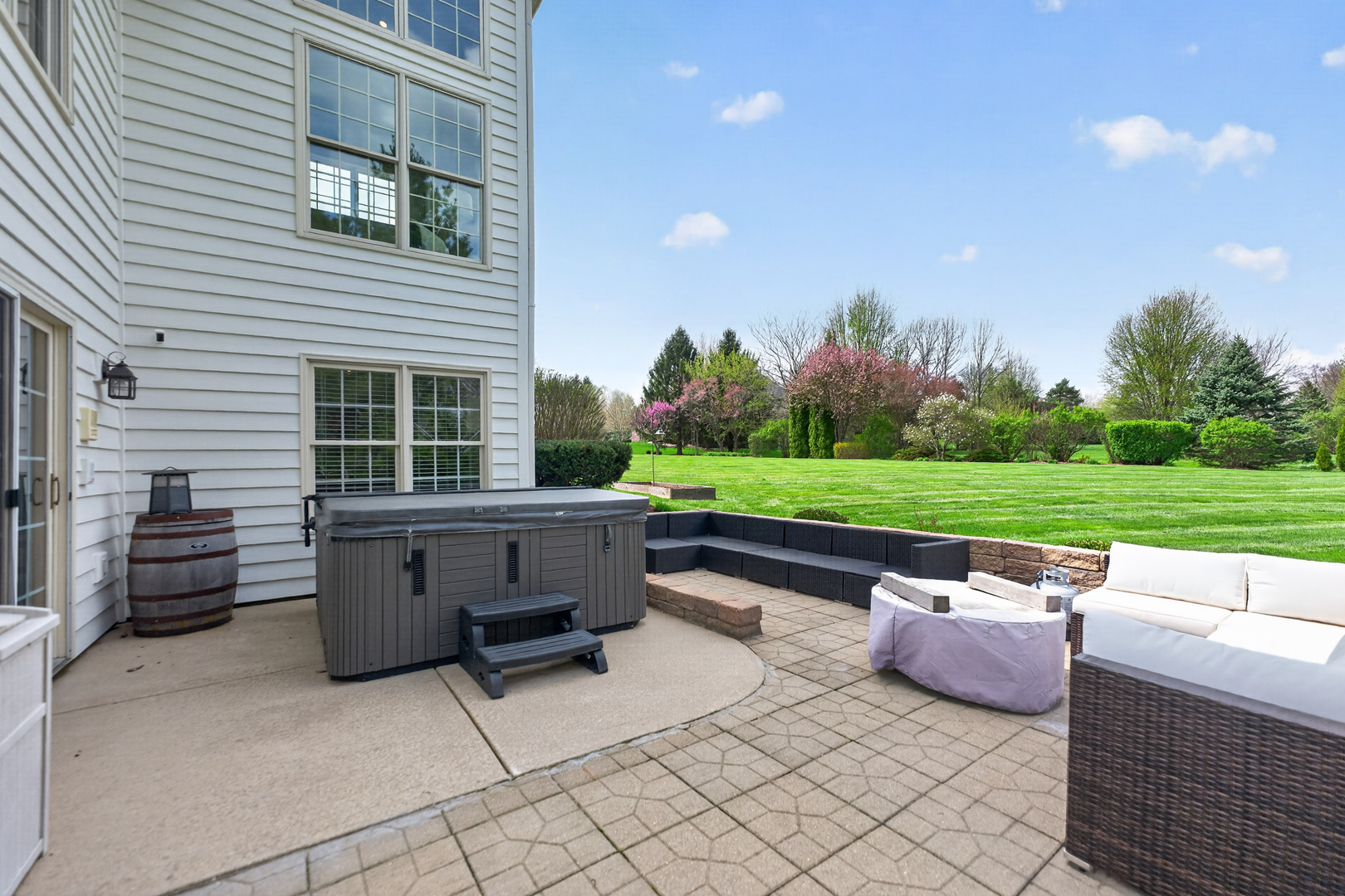 39W480 Abbey Glen Court