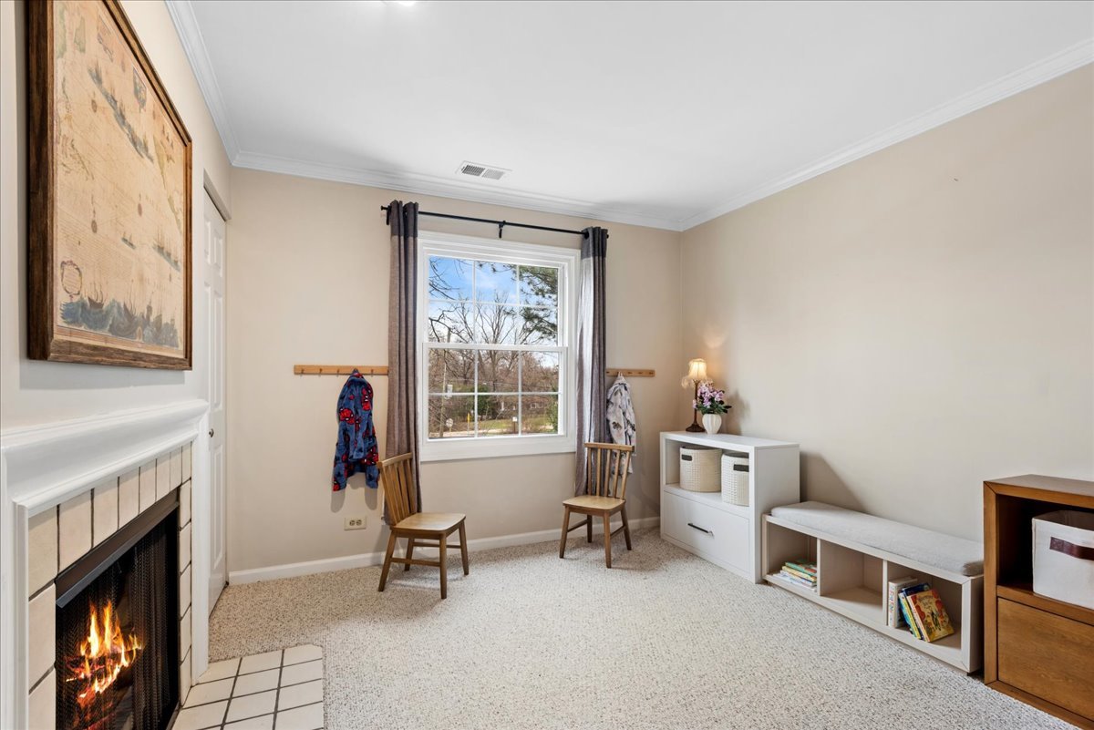 1675 Grosvenor Circle Unit: C