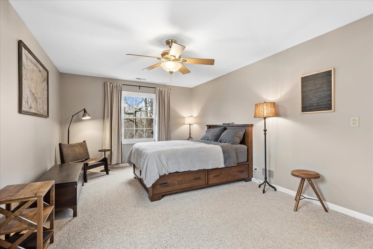 1675 Grosvenor Circle Unit: C