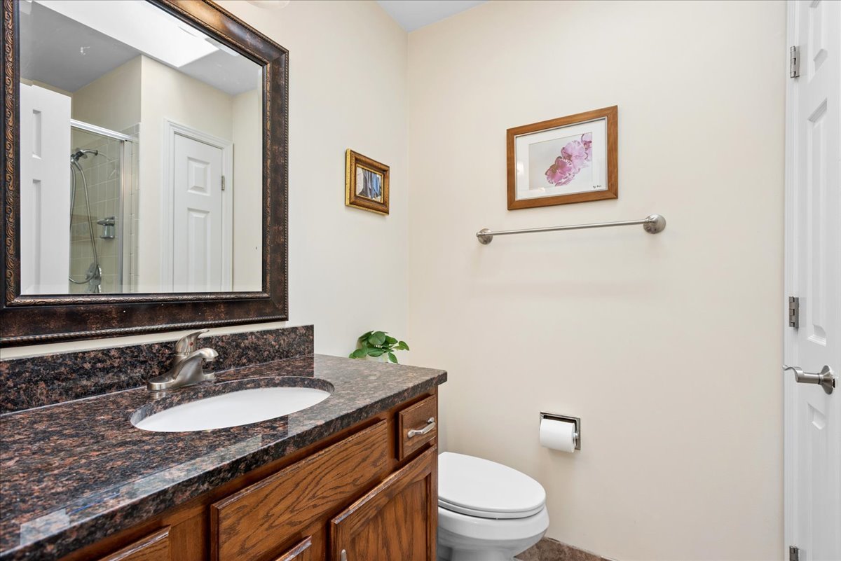 1675 Grosvenor Circle Unit: C