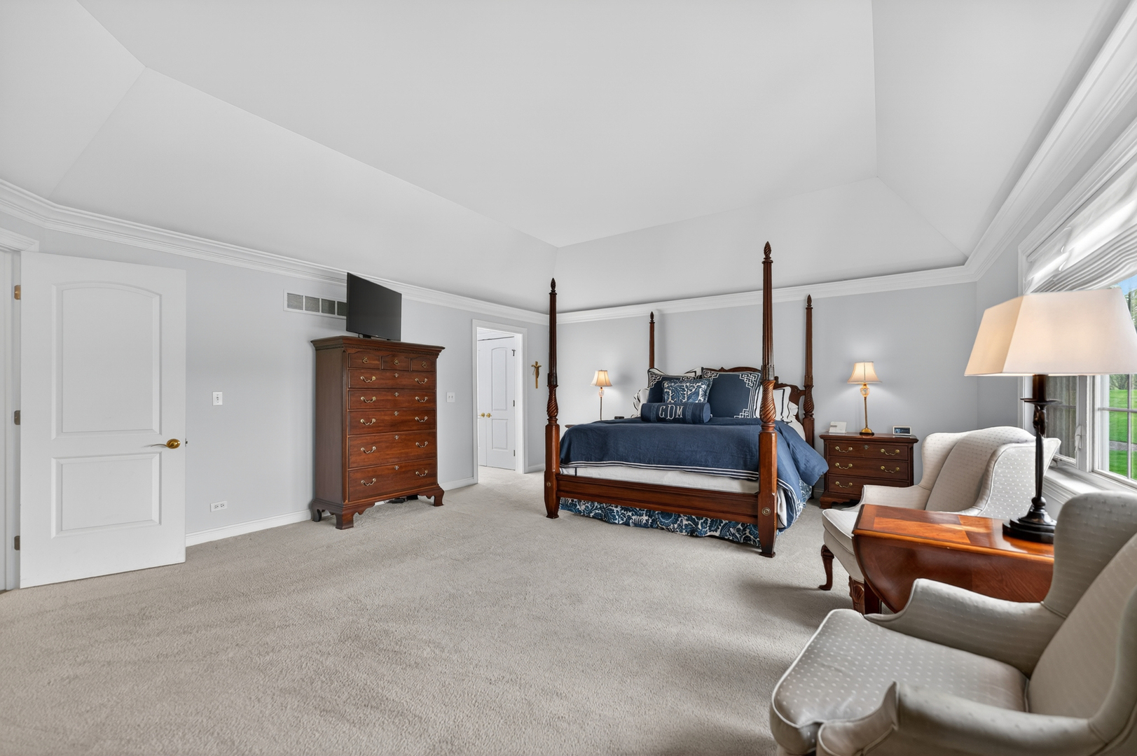 38W535 Golfview Court