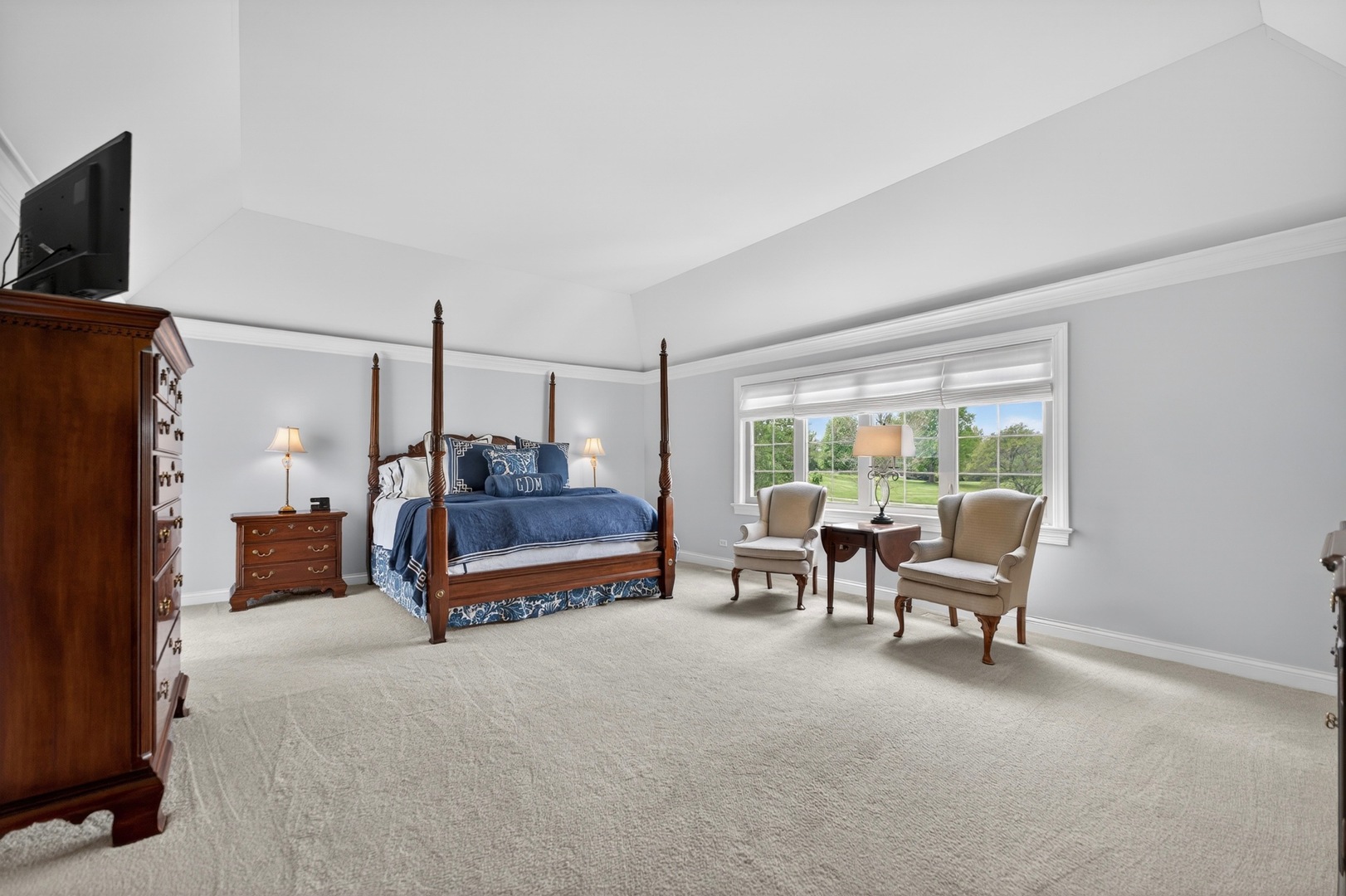 38W535 Golfview Court