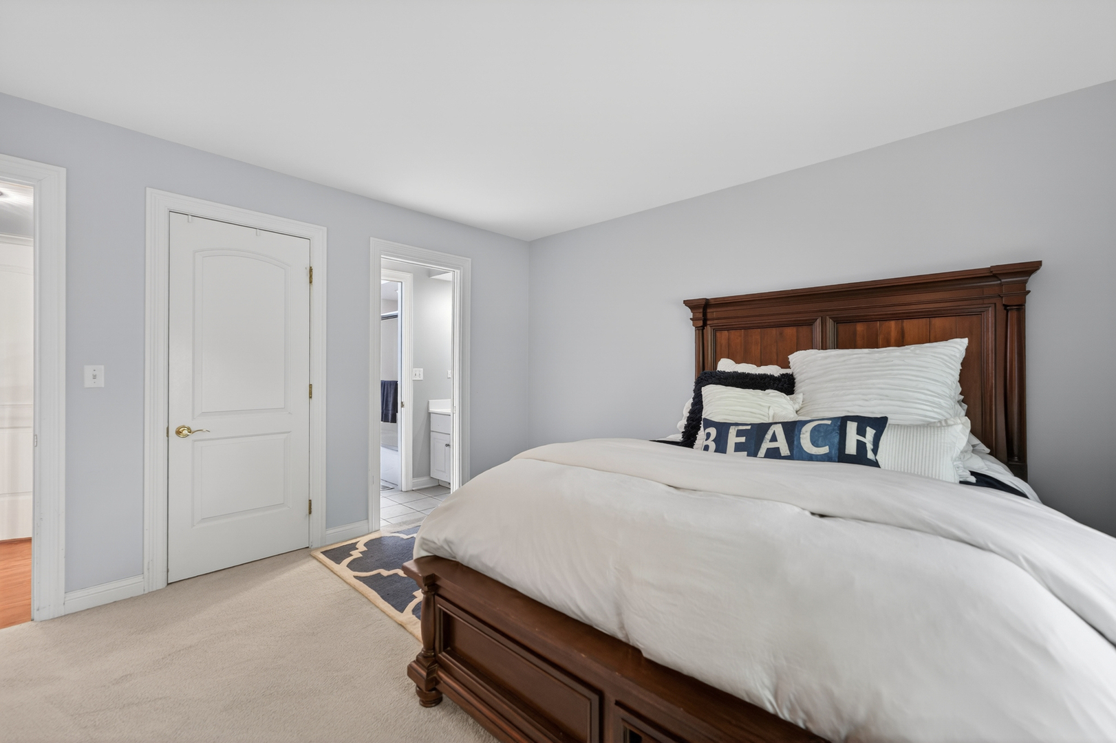 38W535 Golfview Court
