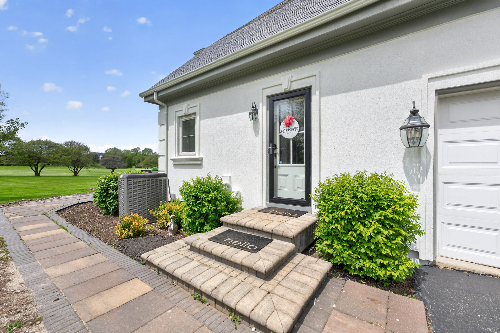 38W535 Golfview Court