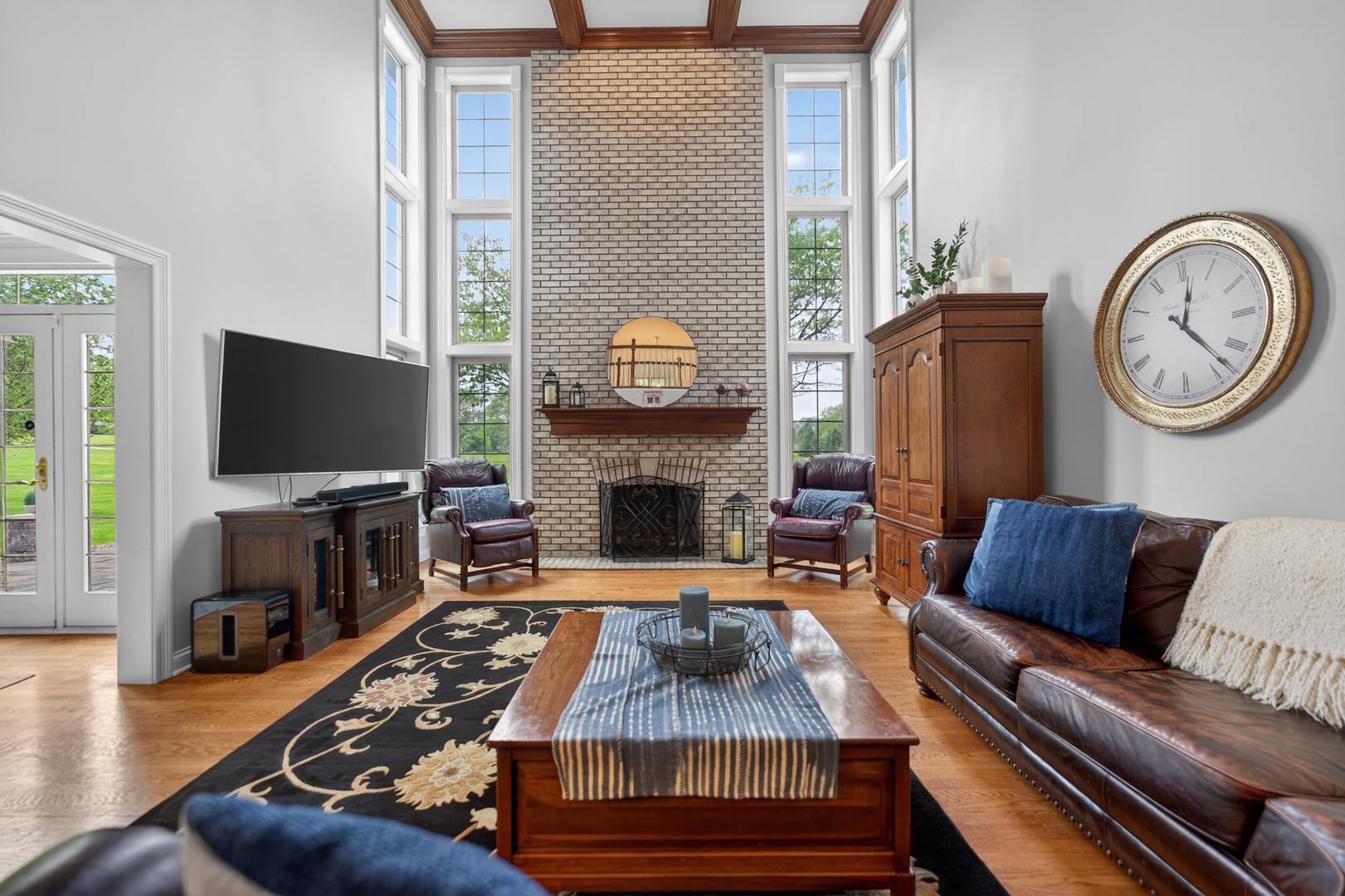 38W535 Golfview Court