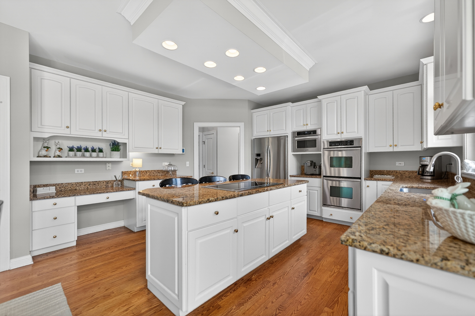 38W535 Golfview Court