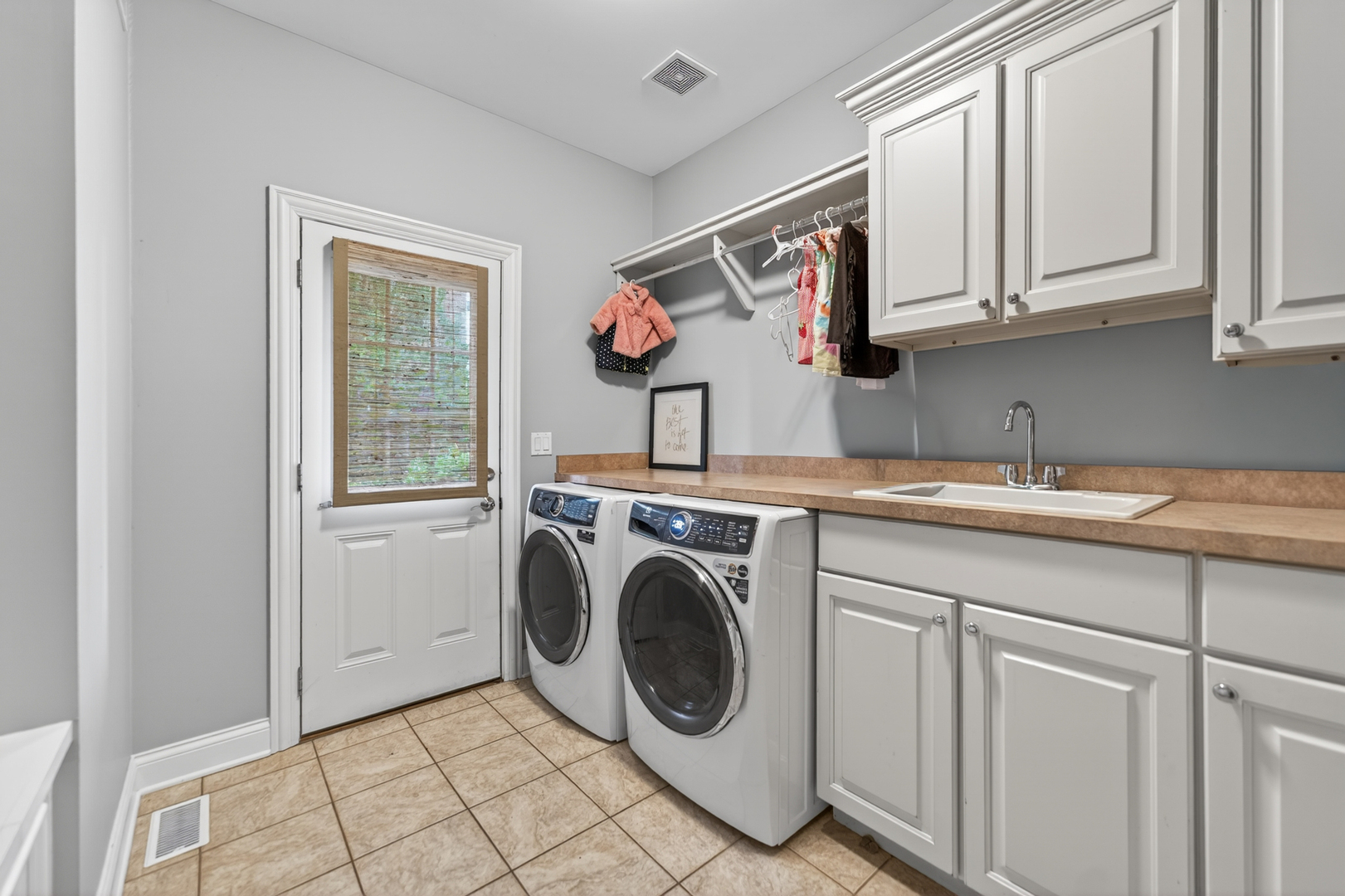 39W696 Henry David Thoreau Place