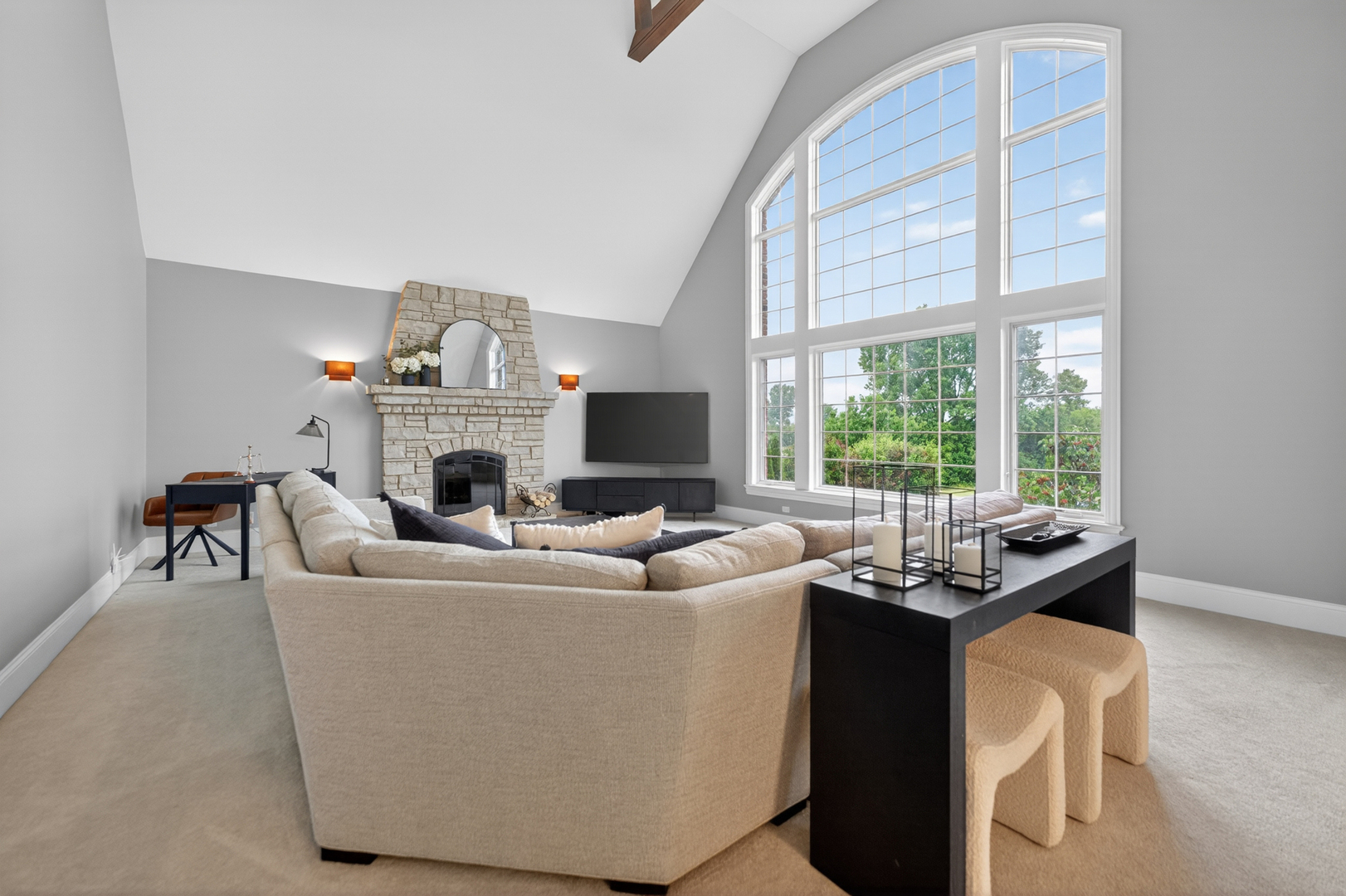 39W696 Henry David Thoreau Place