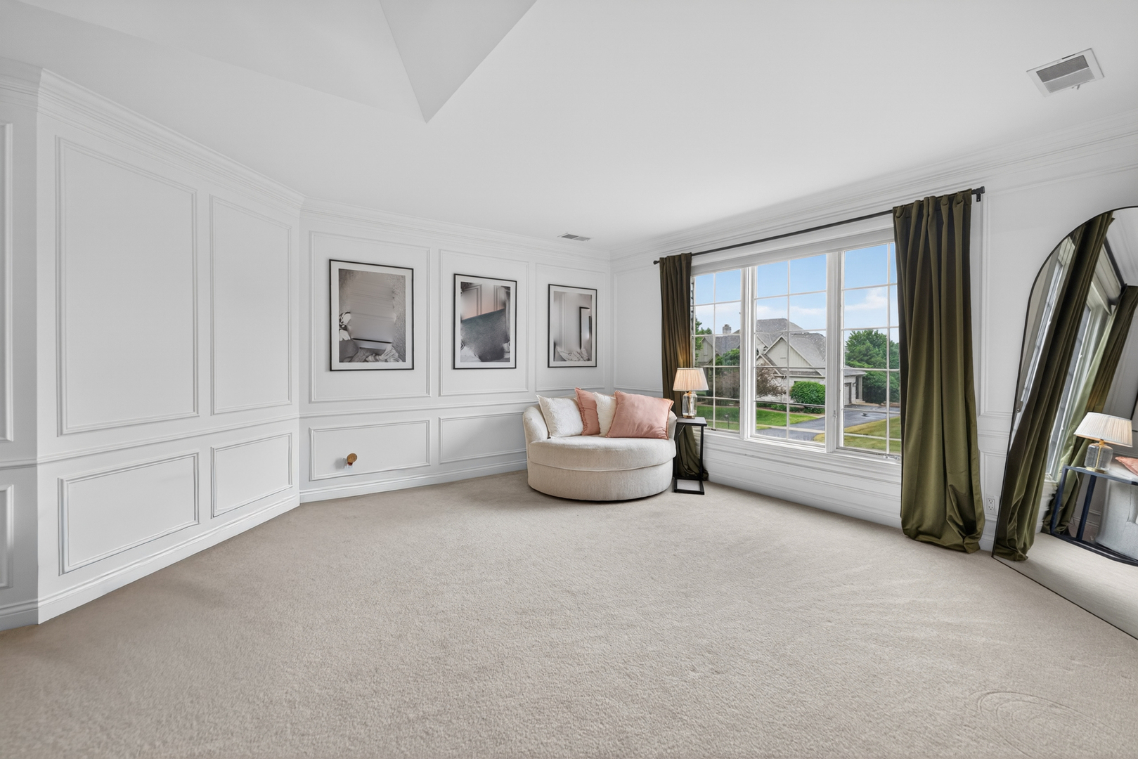 39W696 Henry David Thoreau Place