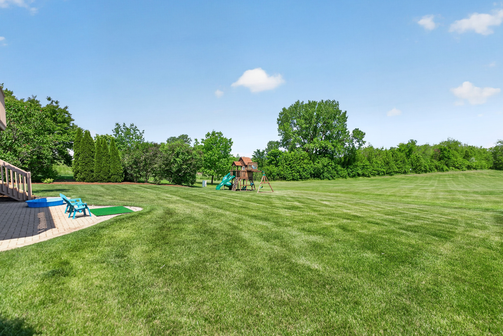 39W696 Henry David Thoreau Place