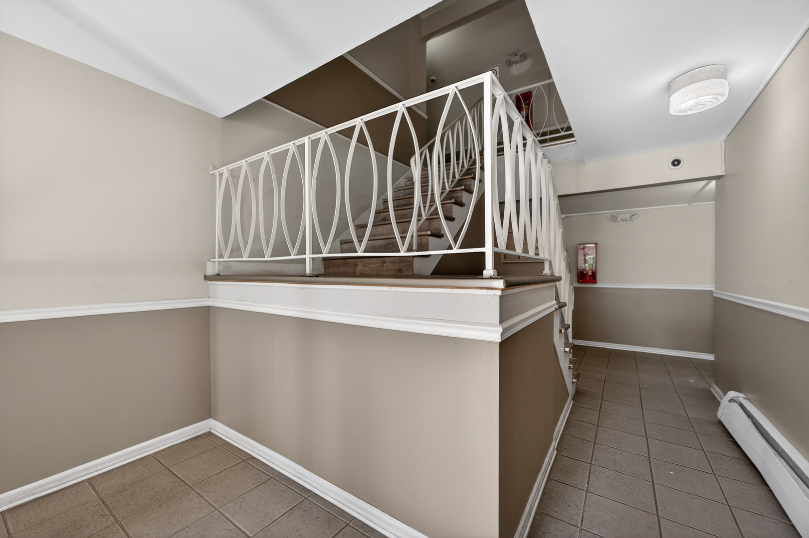 706 Marilyn Avenue Unit: 204