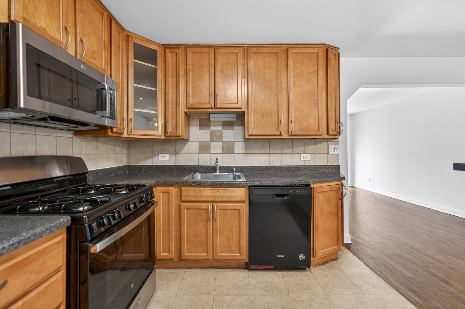 706 Marilyn Avenue Unit: 204