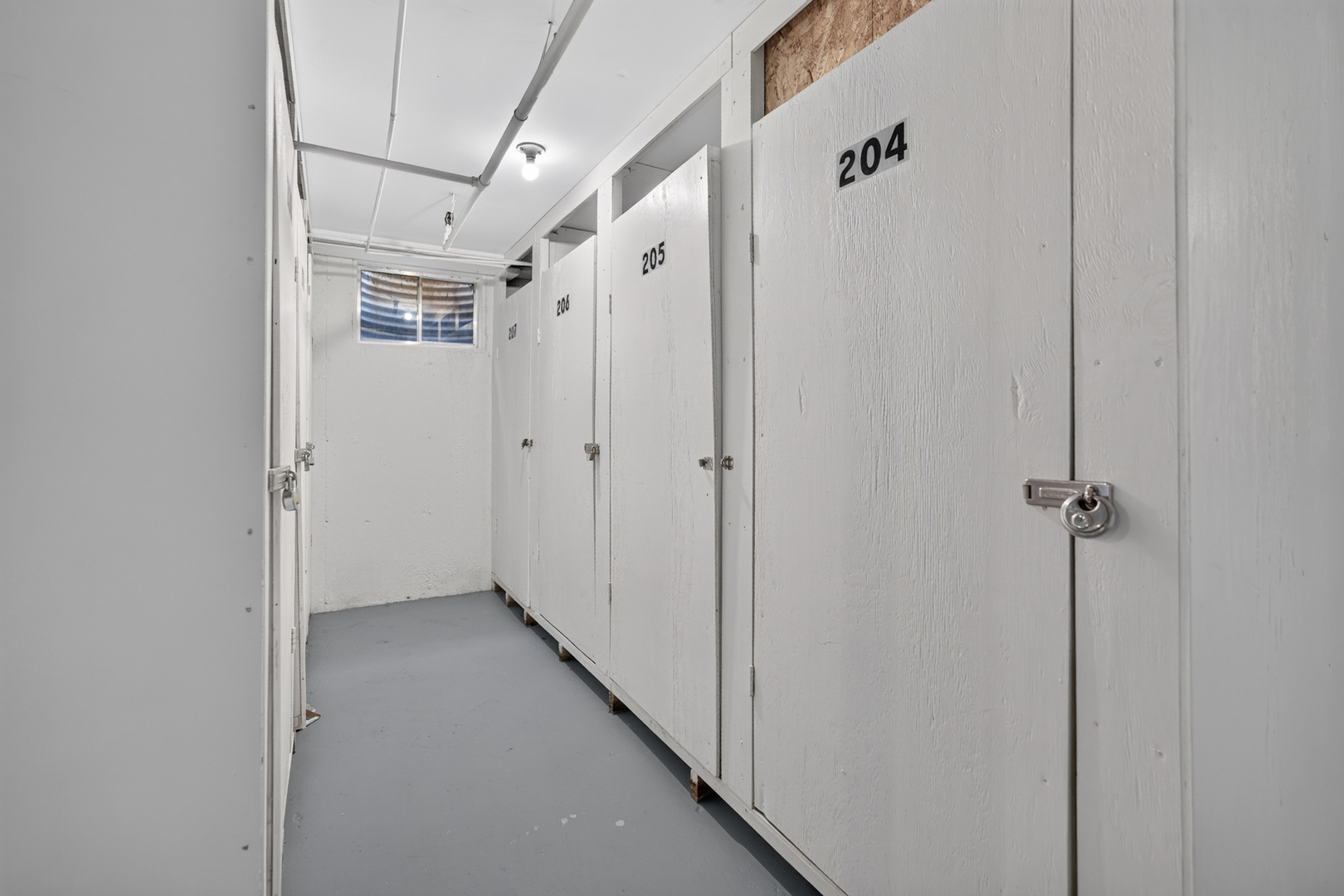 703 Fullerton Avenue Unit: 207