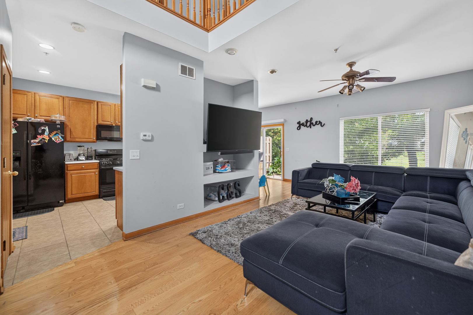 949 Tanager Court