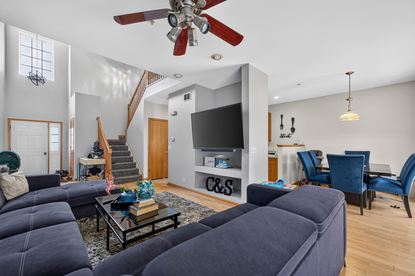 949 Tanager Court