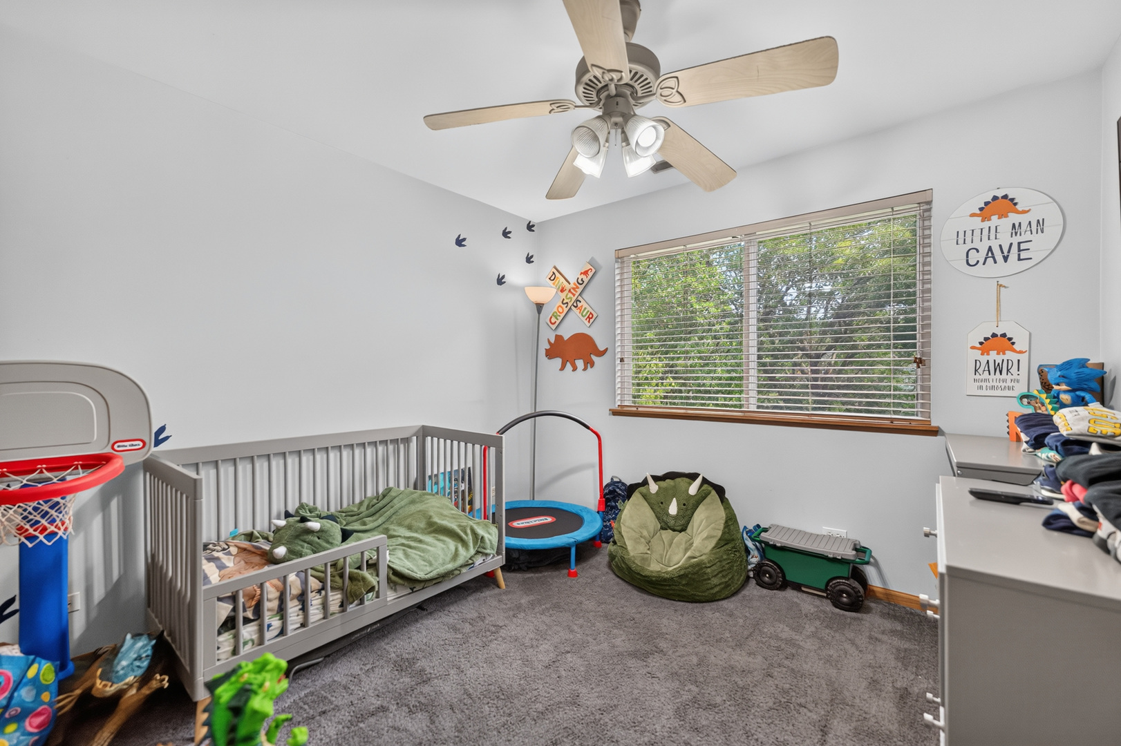 949 Tanager Court