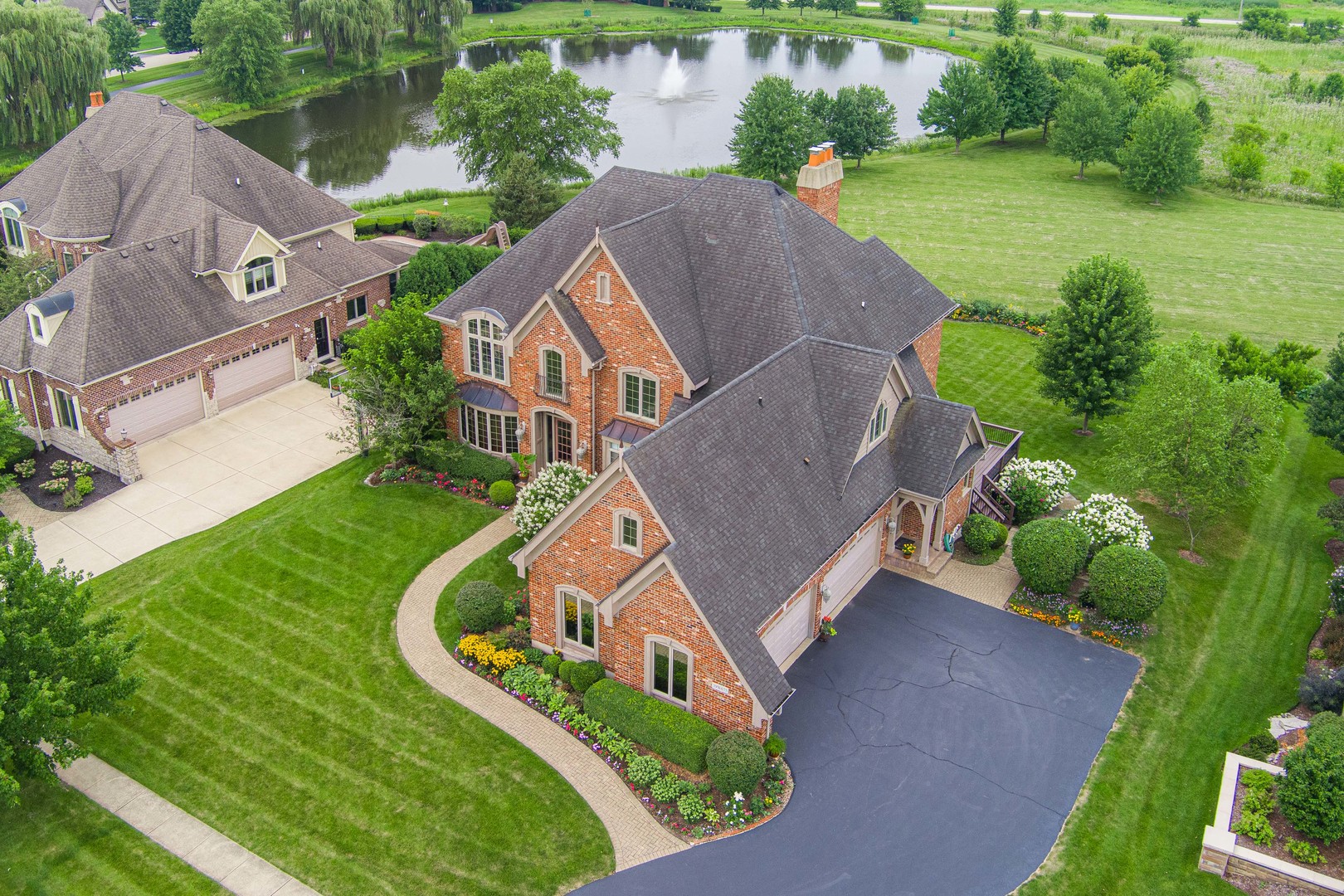 39W675 Goldenrod Drive