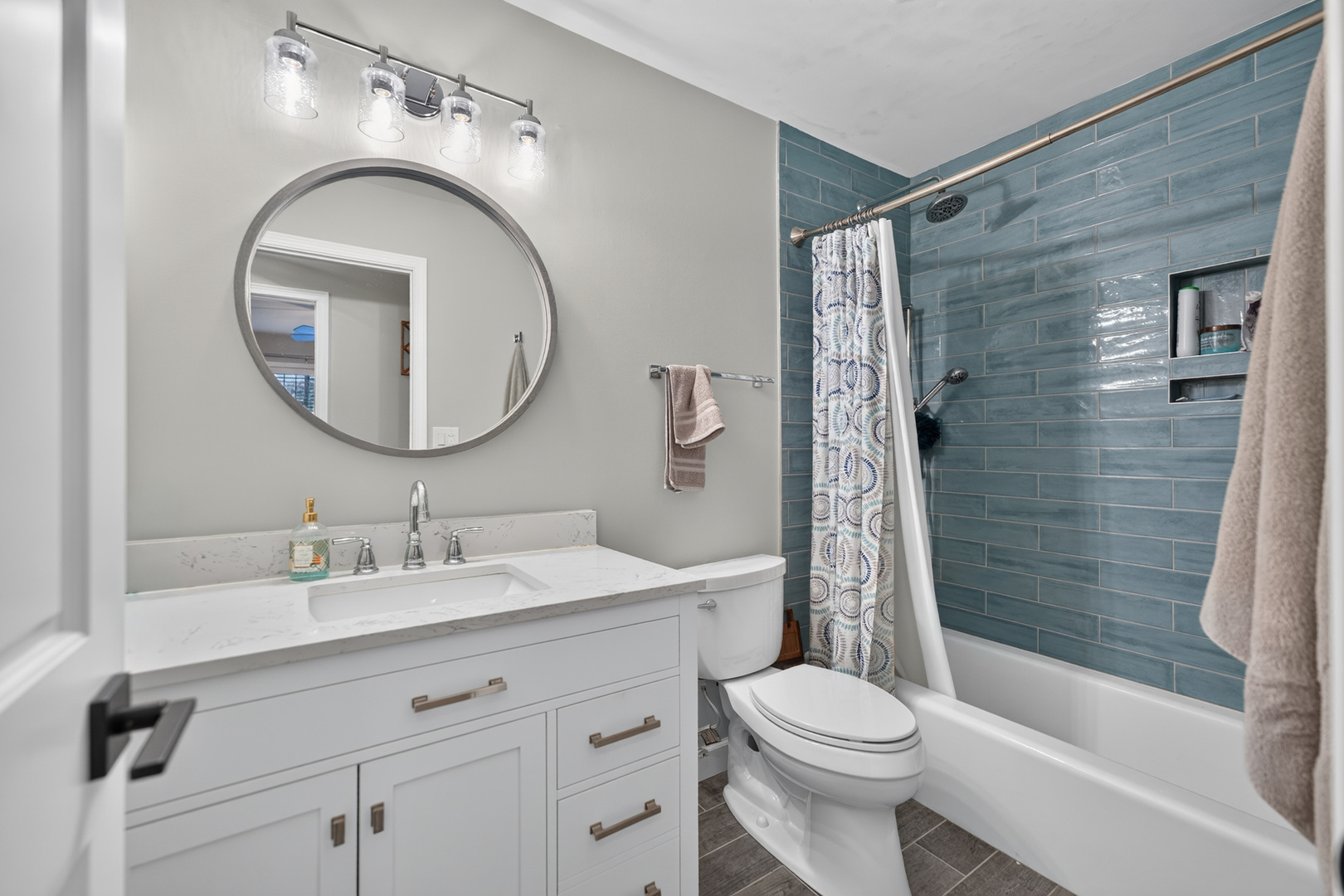 2193 Colorado Avenue Unit: 2193