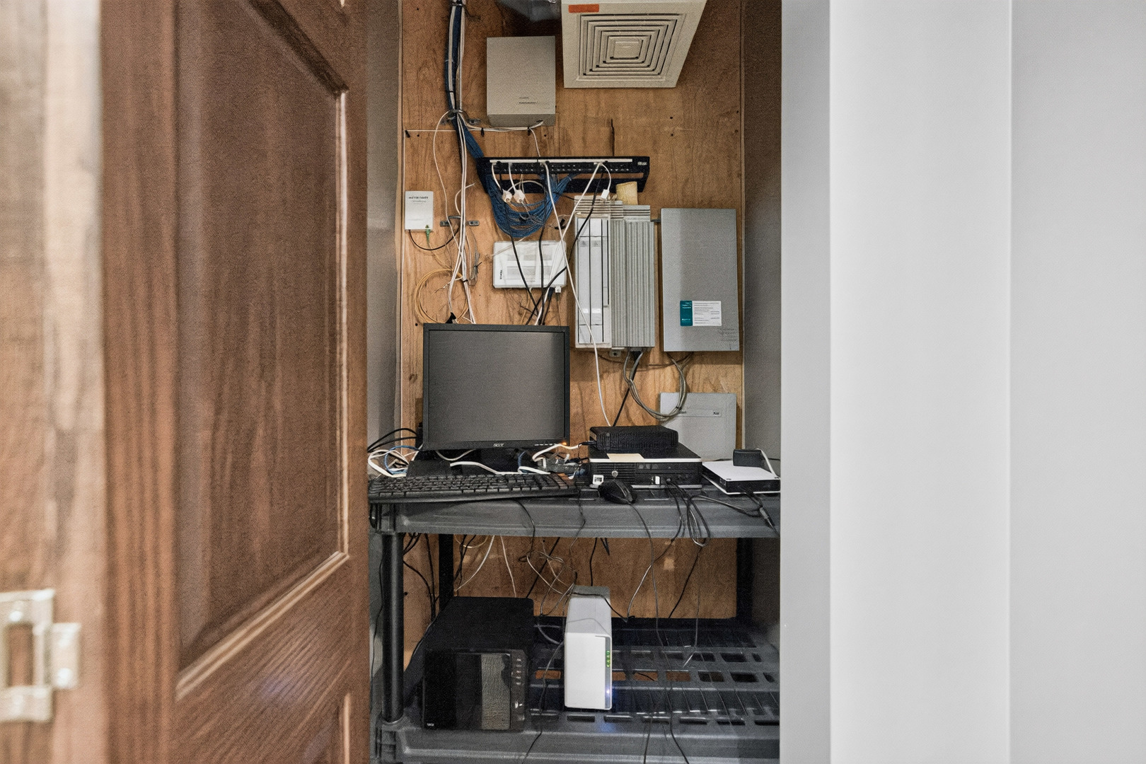 2020 Dean Street Unit: K-L