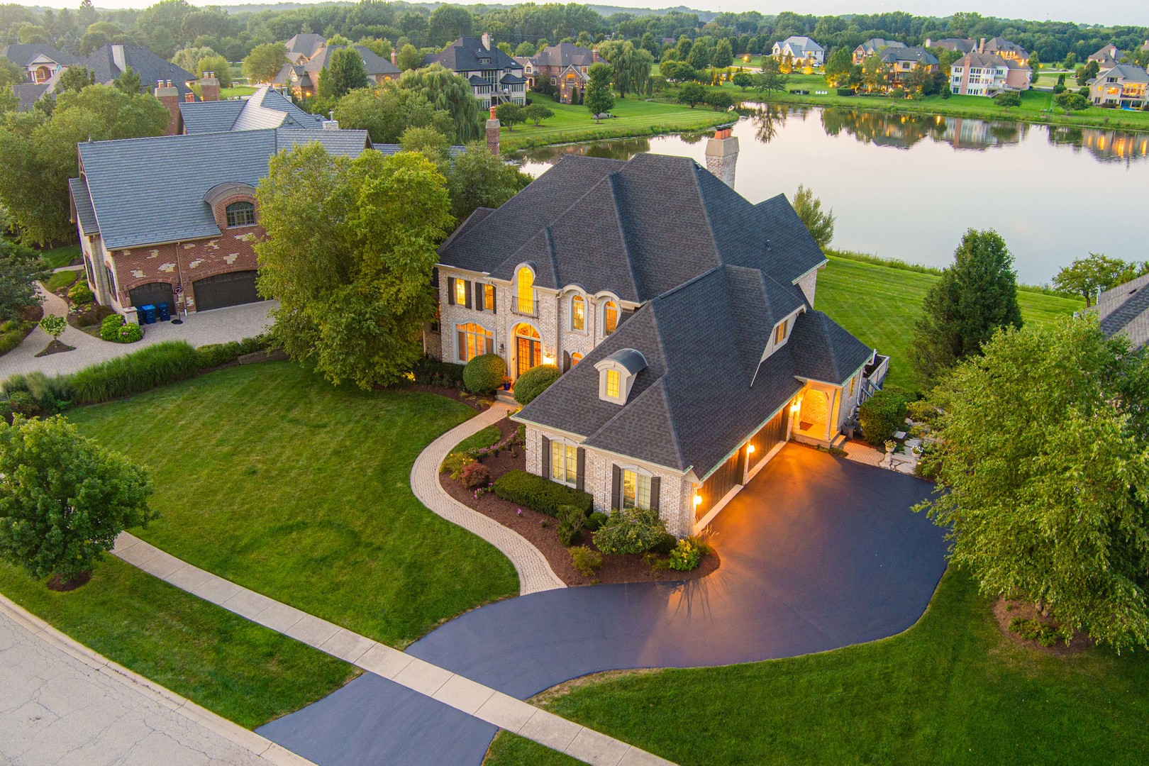 39W748 Goldenrod Drive
