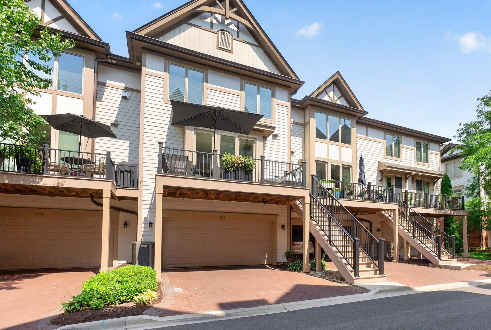 321 Brownstone Drive