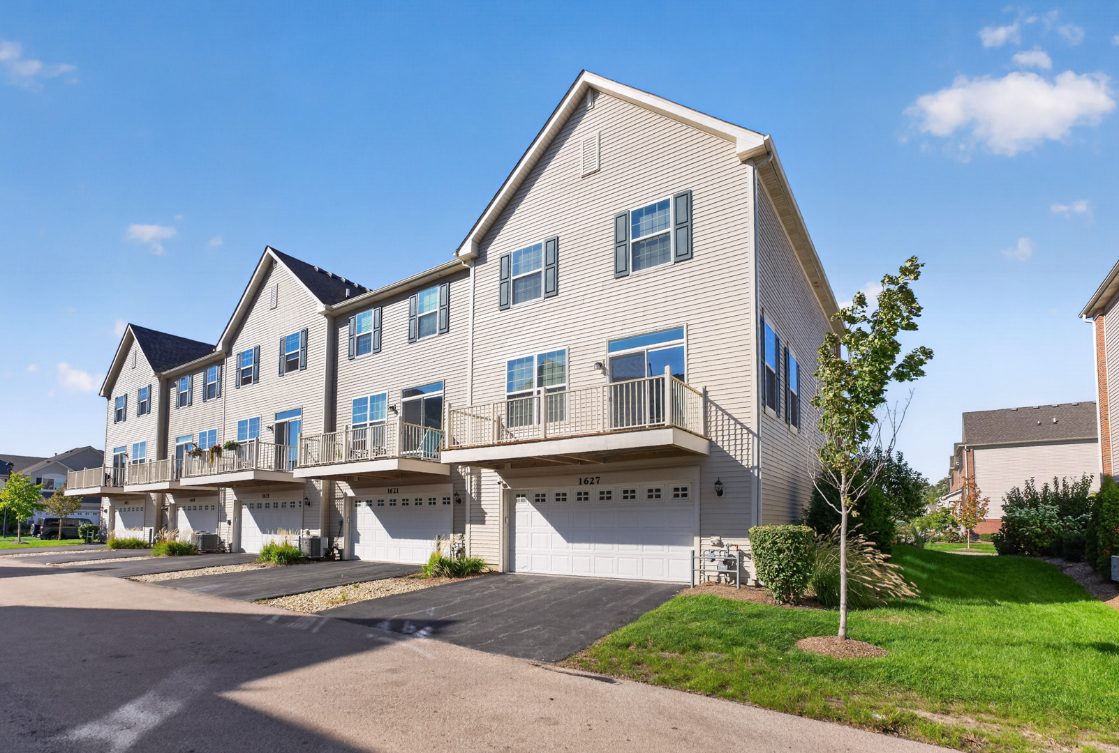 1627 Sager Way