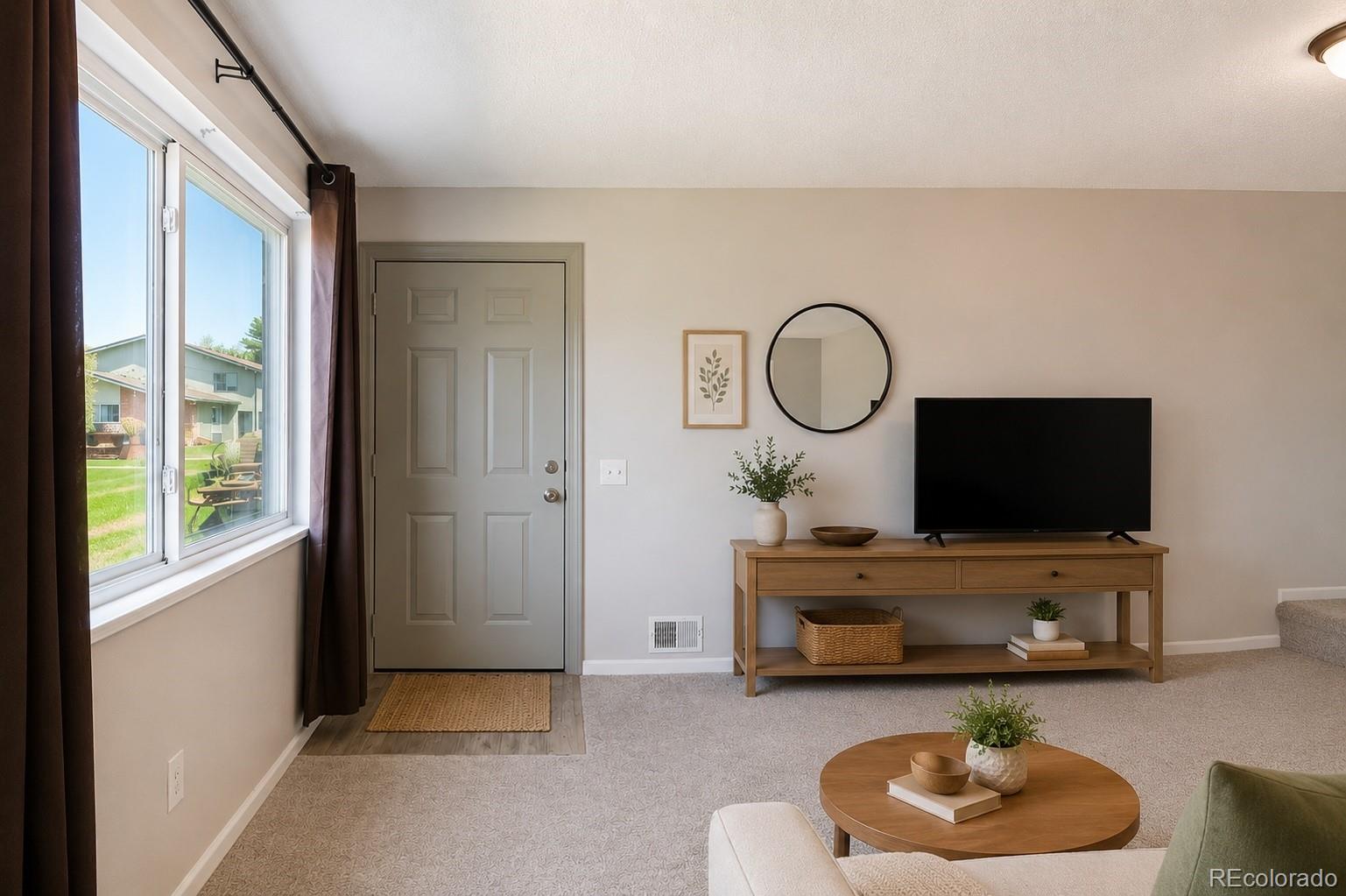 3355 S Flower Street Unit: 90