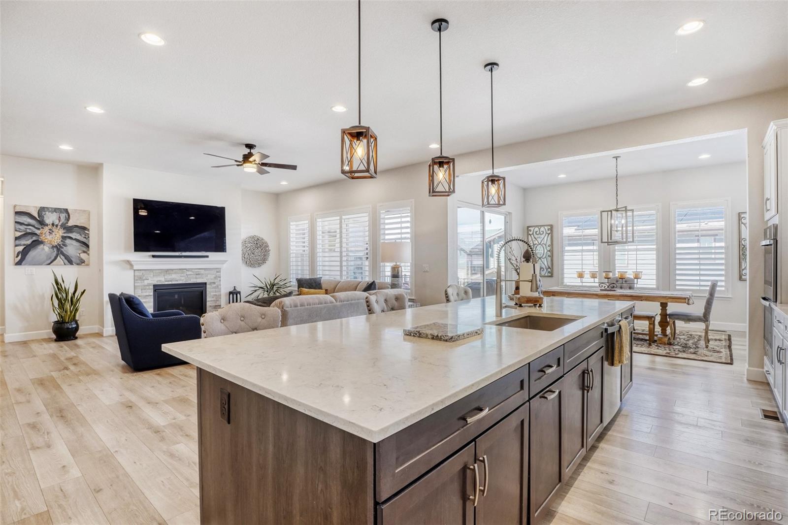 8024 S Kewaunee Street