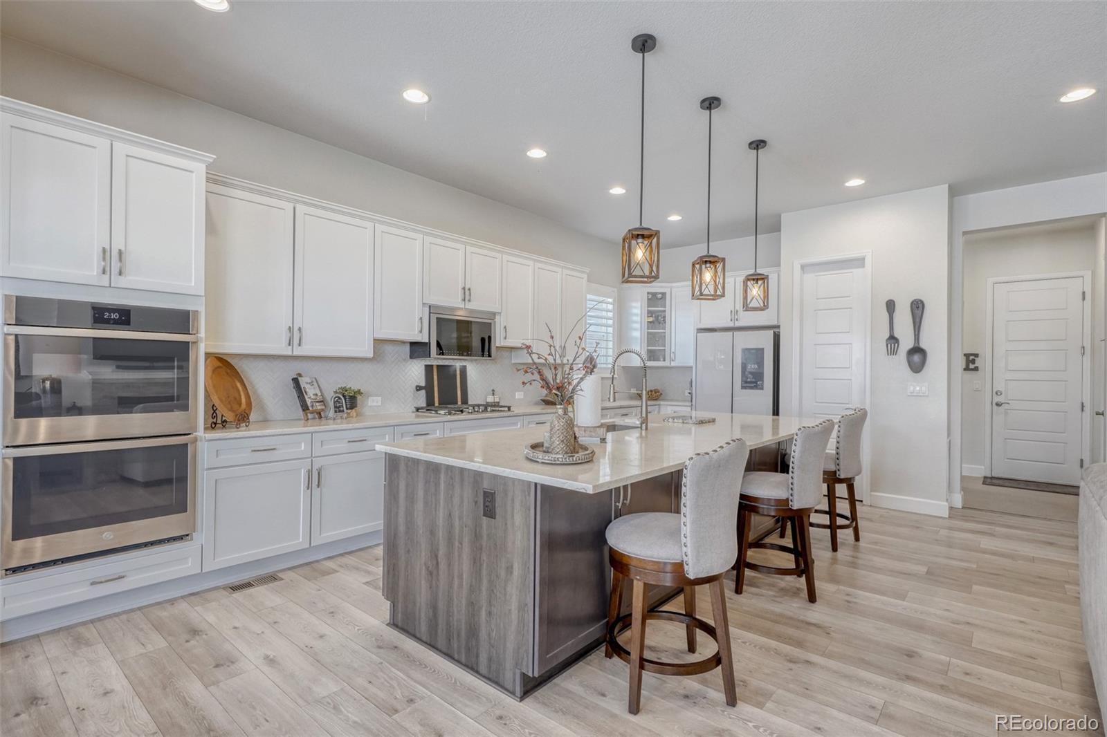 8024 S Kewaunee Street